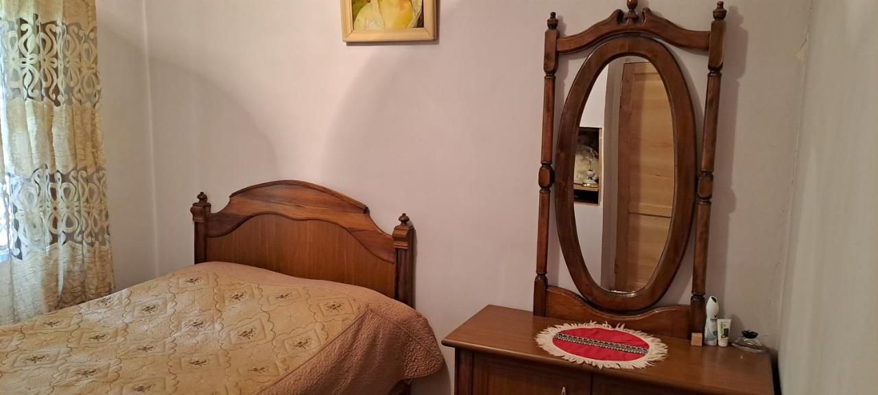 Guest House Lailashi Surmushi エクステリア 写真